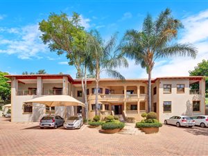 928 m² Commercial space in Dunkeld