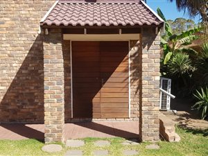 65 m² Office Space in Waterkloof Glen