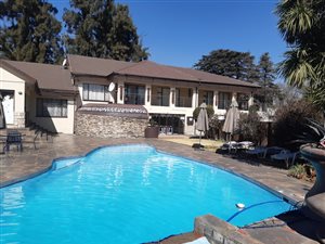 3311 ha Farm in Lakefield