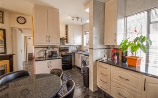 3 Bedroom Apartment in Benoni CBD