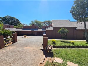 7 Bed House in White River AH