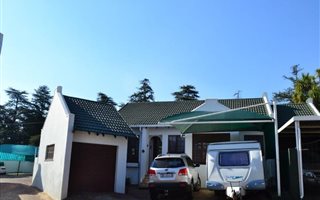 3 Bedroom Townhouse in Krugersdorp North