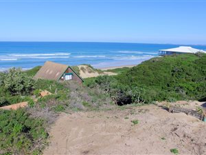 748 m² Land available in Paradise Beach
