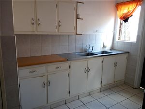 3 Bed Apartment in Empangeni Central