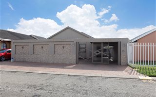 4 Bedroom House in Bakerton