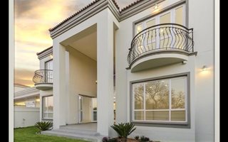 5 Bedroom Cluster in Hyde Park