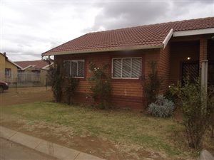 2 Bedroom House in Evaton West