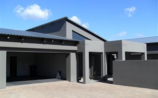 3 Bedroom House in Glen Eagles Estate