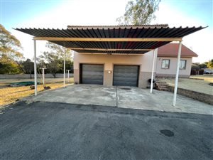 2 Bed House in Golf View
