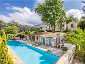 7 Bed House in Spanish Farm