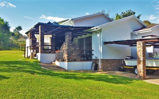 3 Bedroom House in Denneoord