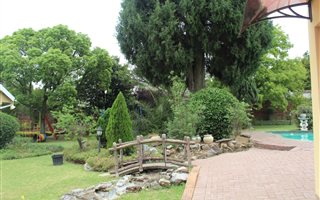 4 Bedroom House in Lombardy East