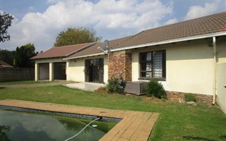 4 Bedroom House in Brakpan Central