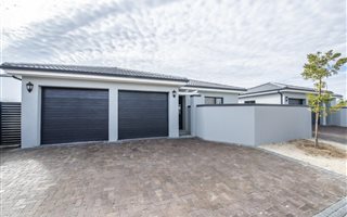 3 Bedroom House in Bonnie Brae