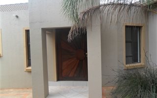 4 Bedroom House in Meyerspark
