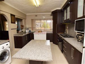 3 Bed Apartment in Kenville