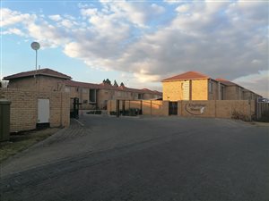 2 Bed Apartment in Mantevrede