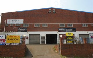 996 m² Commercial space in Jacobs
