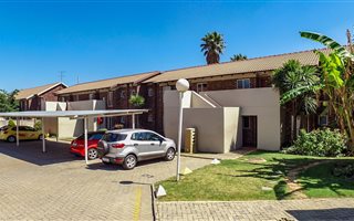2 Bedroom Townhouse in Edenglen