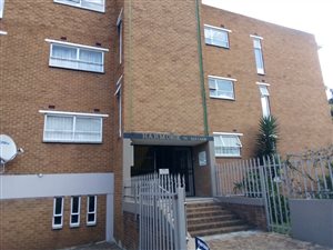 2 Bed Apartment in Alberton