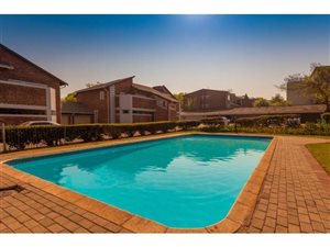 Bachelor apartment in Windsor East