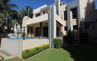 3 Bedroom Cluster in Bedfordview