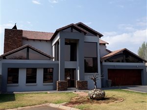 5 Bedroom House in Raslouw Glen