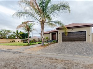 3 Bed House in Bergsig
