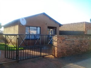 2 Bed House in Orange Farm