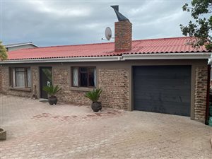3 Bed Simplex in Reebok