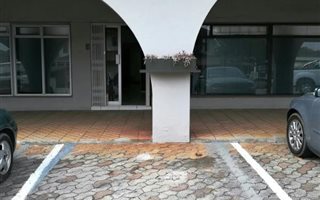 9350 m² Office Space in White River