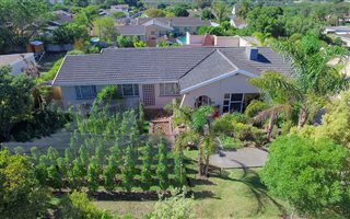 4 Bedroom House in Sunridge Park