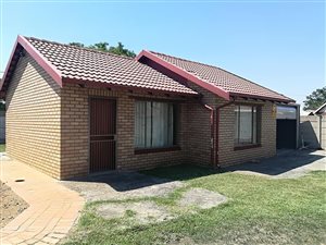 2 Bed House in Paardekraal