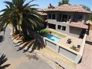 5 Bed House in Beyers Park