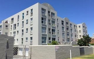 1 Bedroom Apartment in Bloubergstrand