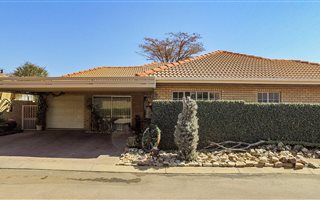 3 Bedroom Townhouse in Equestria