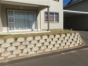 2 Bed Duplex in Paradise Valley
