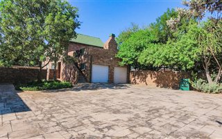 2 Bedroom House in Florauna