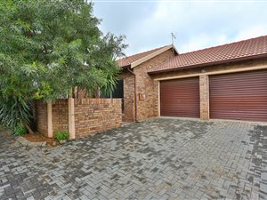 2 Bed Townhouse in Honeydew Ridge