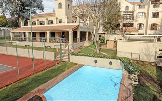 2 Bedroom Apartment in River Club