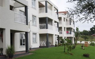 2 Bedroom Apartment in Kloofendal