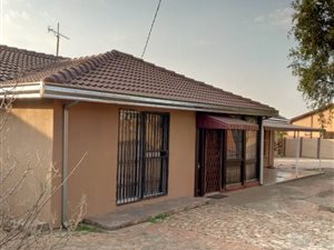3 Bed House in Kwaggasrand