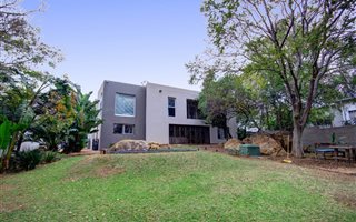 4 Bedroom House in Magaliessig