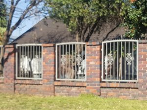 4 Bedroom House in Berton Park