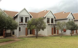 3 Bedroom Townhouse in Woodlands Estate