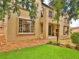 2 Bed Flat in Wilgeheuwel