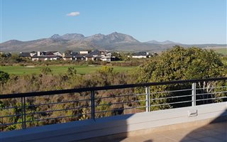 4 Bedroom House in Arabella Country Estate