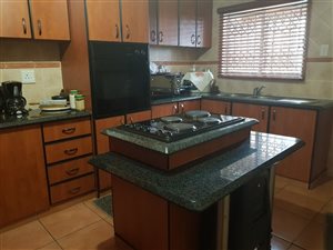 4 Bed House in Whetstone