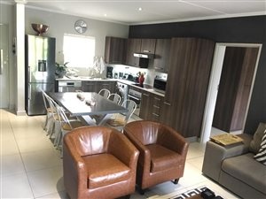 2 Bed Apartment in Atholl