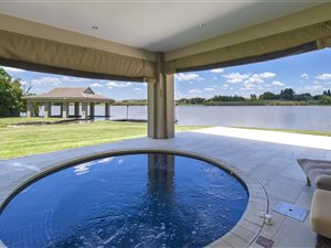 12 Bed House in Lochvaal